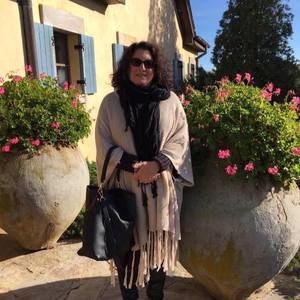 Meet your Posher, Gina